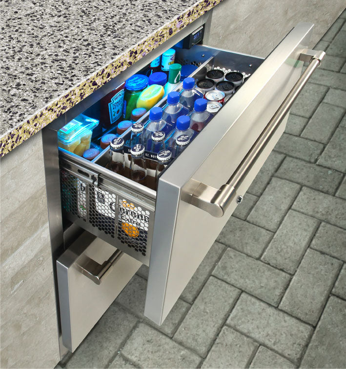 Alfresco 28" PolarCore™ outdoor undercounter refrigerator with drinks in drawers.