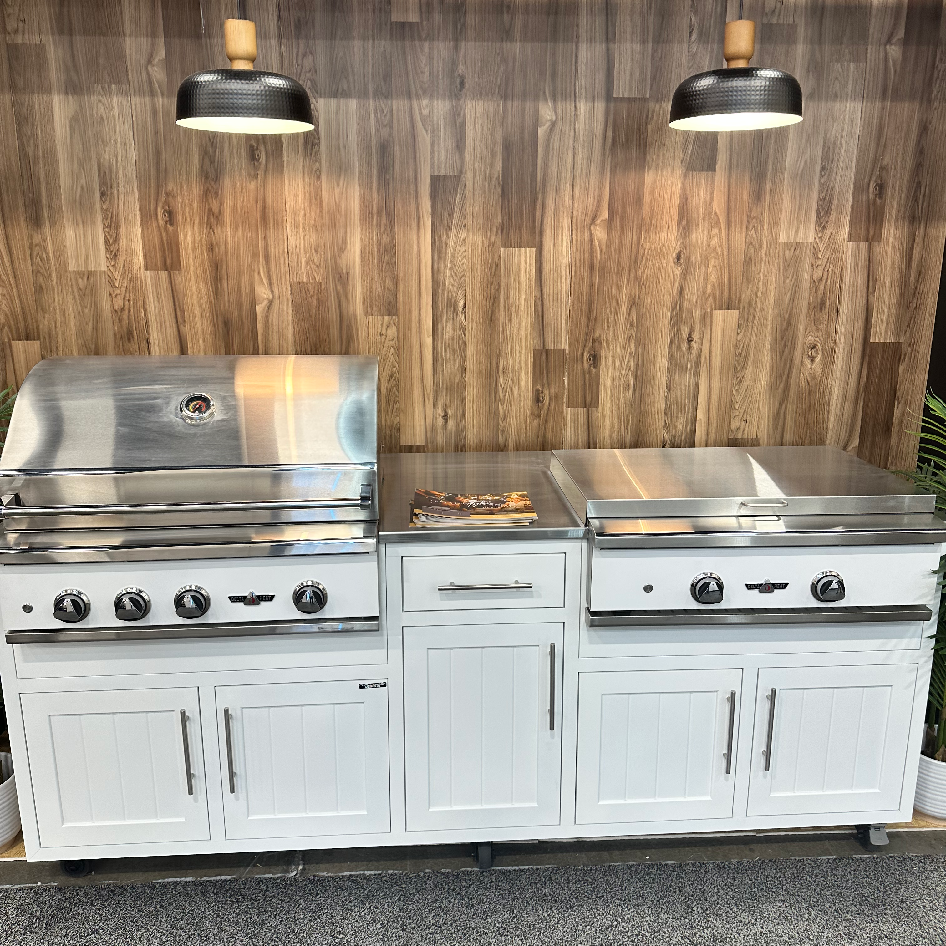 Challenger Designs Coastal Series Grill & Griddle Island (COGI-88.25-GDDG)