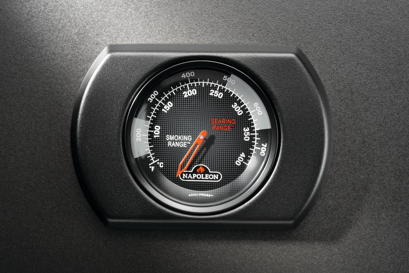 Napoleon Phantom Rogue PRO-S 425 Grill temperature gauge showing searing range and smoking range.